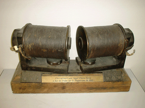 Electroaimant de P. Curie 0,012 Tesla
